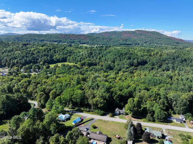 $385,000 | 77 Factoryville Road, Crown Point, NY 12928