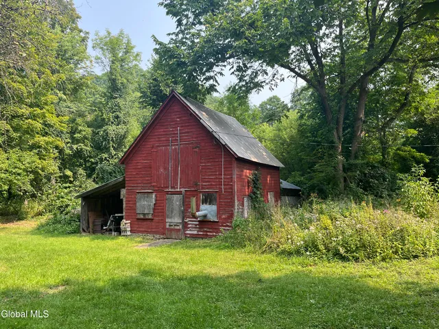 $385,000 | 77 Factoryville Road, Crown Point, NY 12928