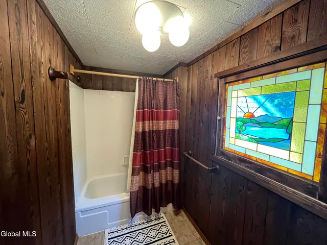 $385,000 | 77 Factoryville Road, Crown Point, NY 12928