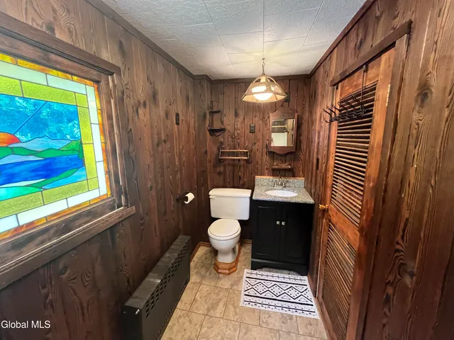 $385,000 | 77 Factoryville Road, Crown Point, NY 12928