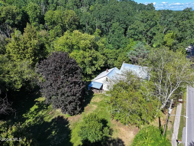 $385,000 | 77 Factoryville Road, Crown Point, NY 12928