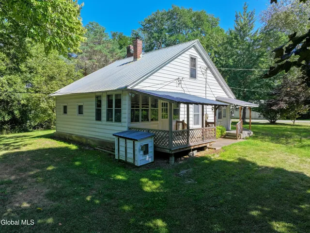 $385,000 | 77 Factoryville Road, Crown Point, NY 12928