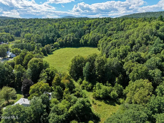 $385,000 | 77 Factoryville Road, Crown Point, NY 12928