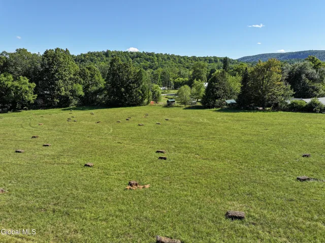 $385,000 | 77 Factoryville Road, Crown Point, NY 12928