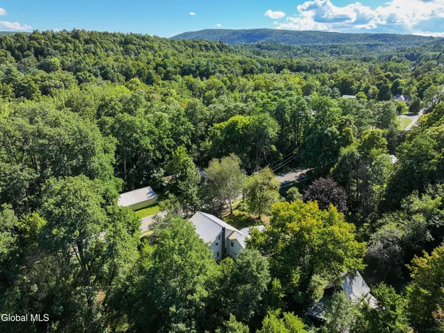 $385,000 | 77 Factoryville Road, Crown Point, NY 12928