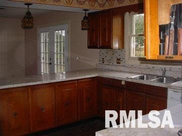 1760 Wasson Road Eldorado, IL 62930 - Photo 3 of 10 Gallery Image 3