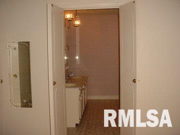 1760 Wasson Road Eldorado, IL 62930 - Photo 8 of 10 Gallery Image 8