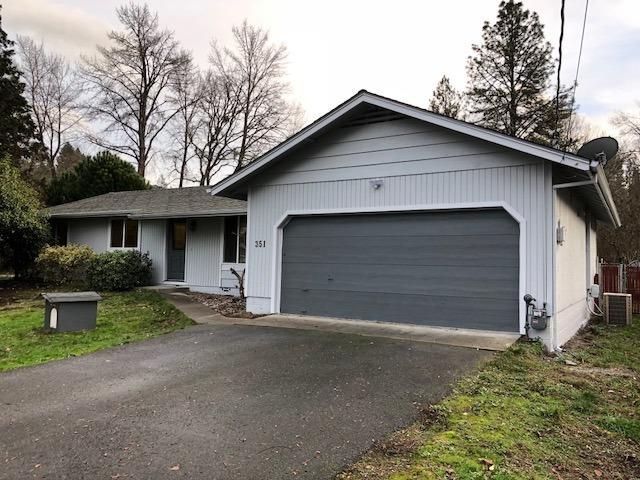 351 West Harbeck Road Grants Pass, OR 97527 - Photo 1 of 22 Primary Photo