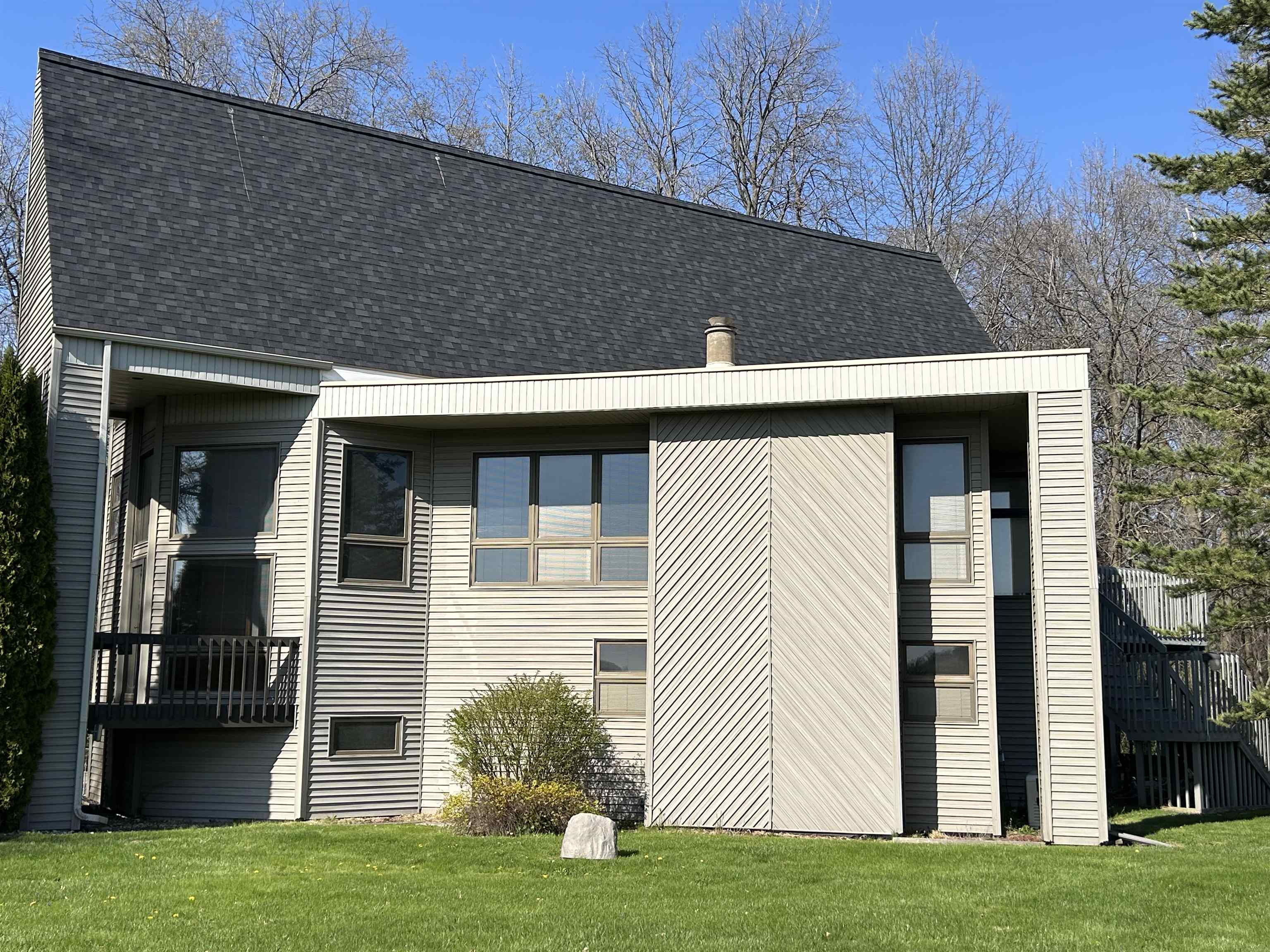 18573 Caledonia Road Caledonia, IL 61011 - Photo 3 of 36 a view of a house with backyard