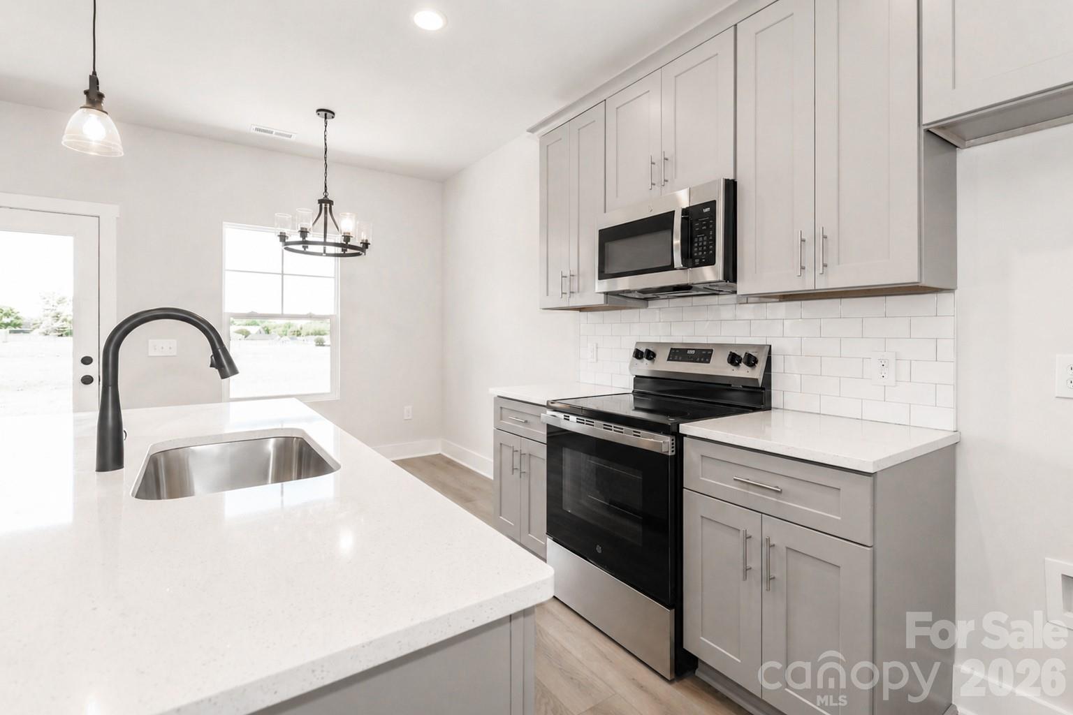 3139 Old Mountain Road Stony Point, NC 28678 - Photo 11 of 38