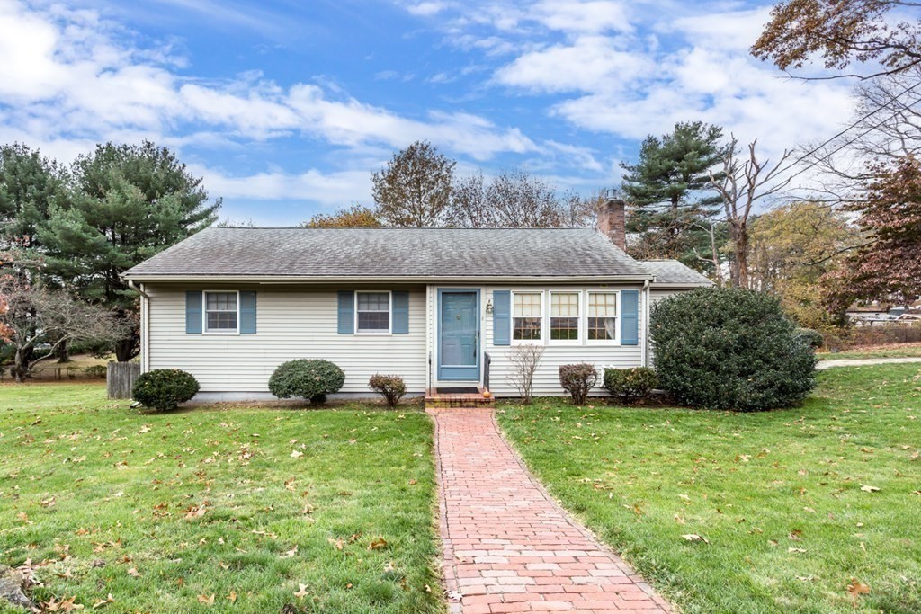 8 Rolling Ridge Road Franklin, MA 02038 - Photo 1 of 42 Gallery Image 1