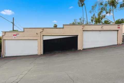 $499,999 | 2118 Oceanside Boulevard, Oceanside, CA 92054