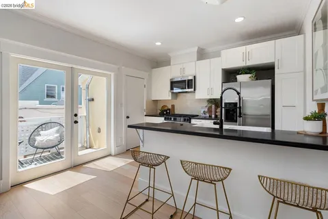 $640,000 | 851 Arlington Avenue, Oakland, CA 94608