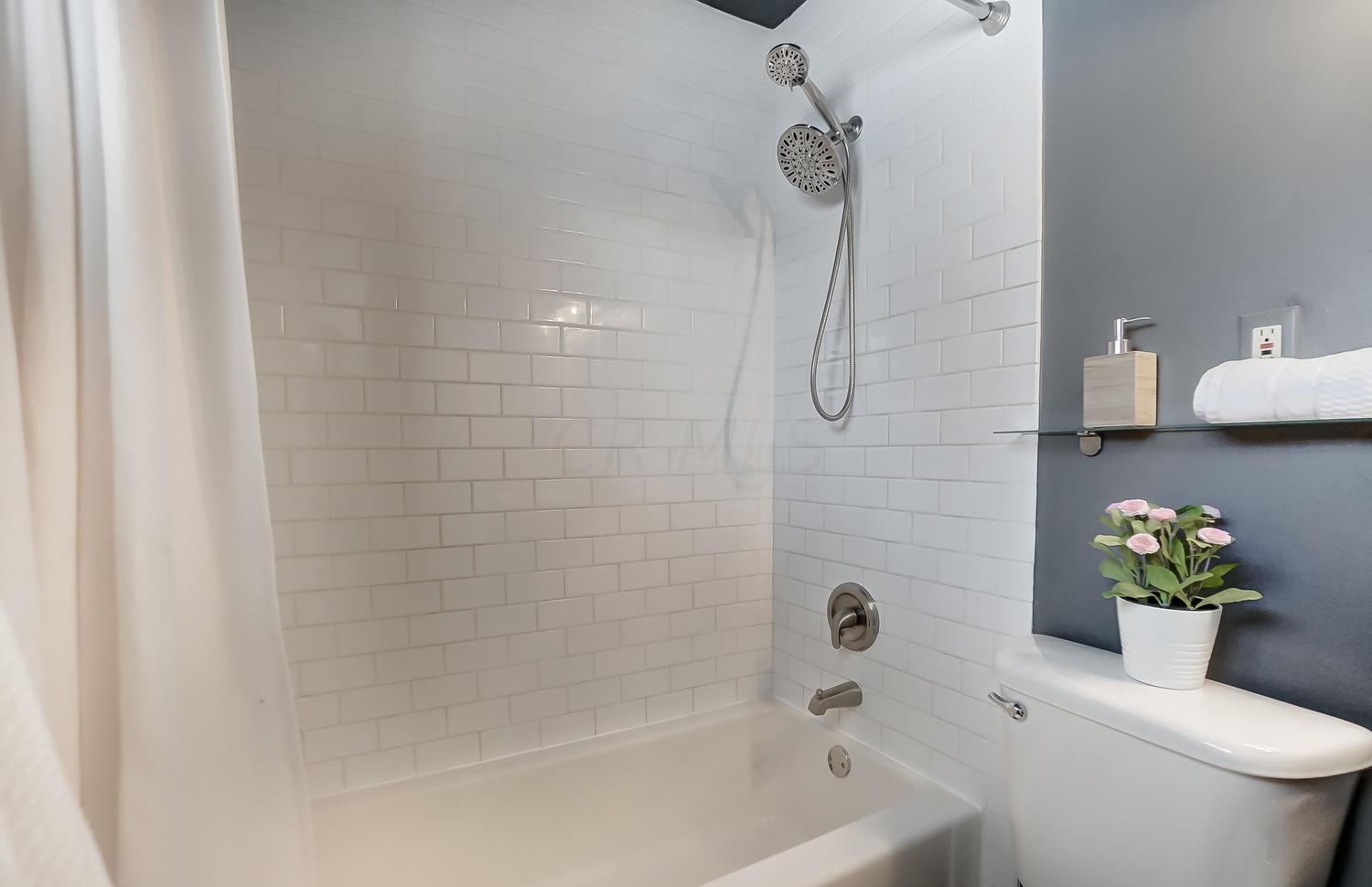 1144 Bernard Road Columbus, OH 43221 - Photo 23 of 33 Gallery Image 23