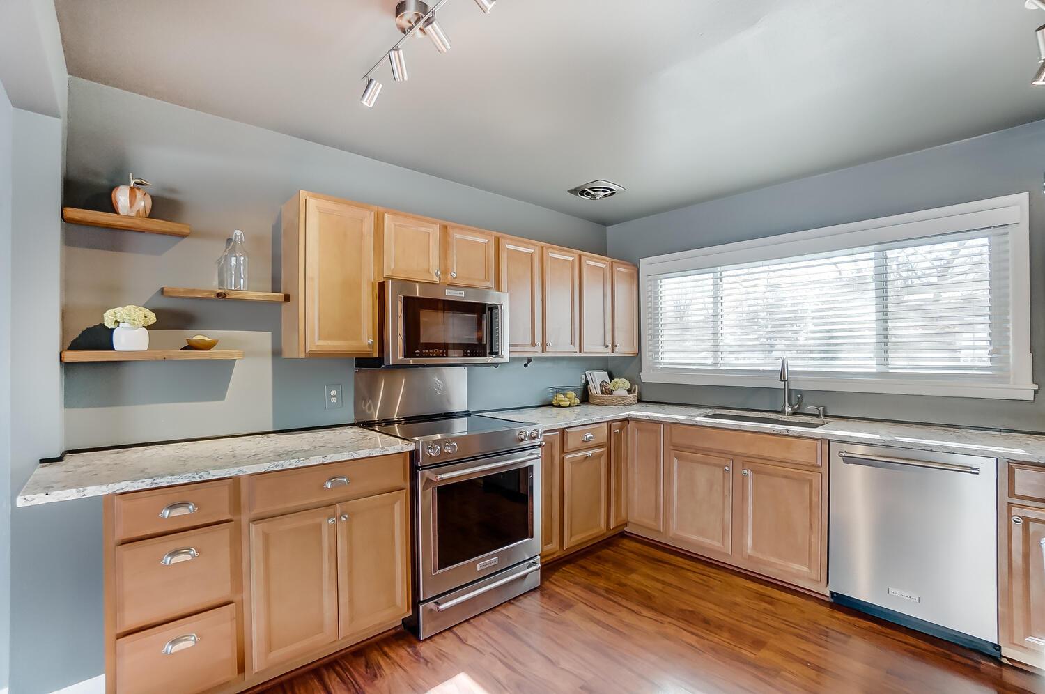 1144 Bernard Road Columbus, OH 43221 - Photo 8 of 33 Gallery Image 8