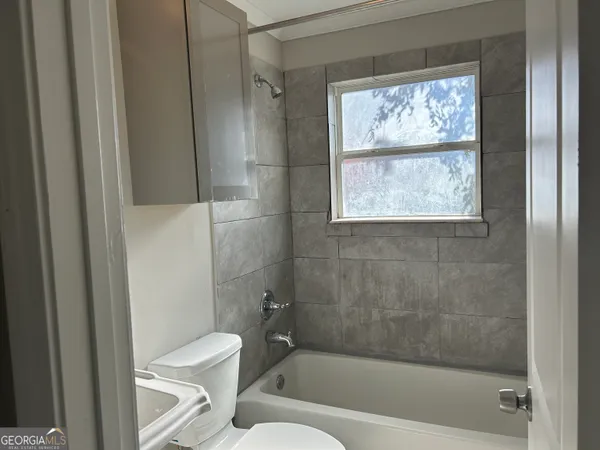 $1,300 | 48 Peachtree Avenue Northeast, Unit 314, Atlanta, GA 30305