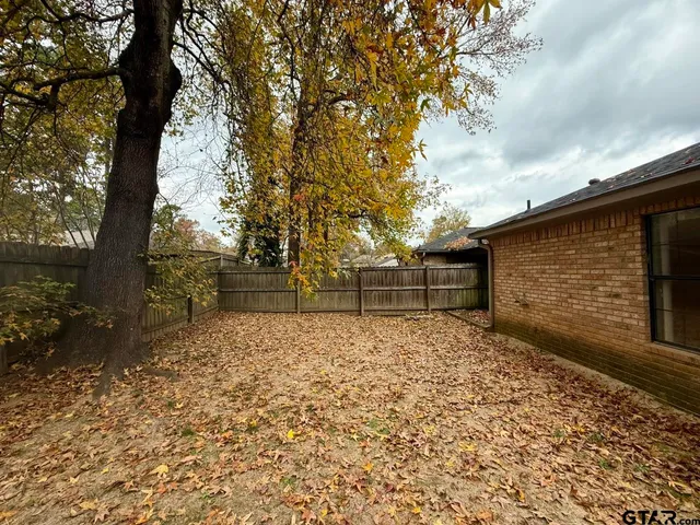 $1,495 | 2605 Westminster Drive, Tyler, TX 75701