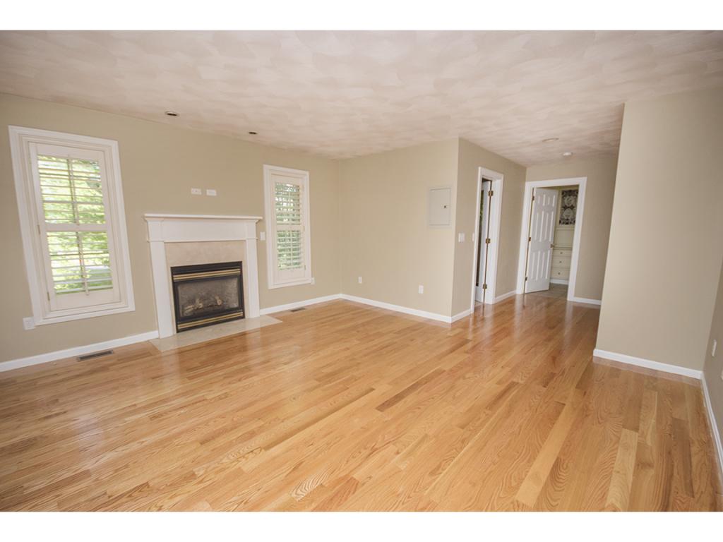 16 Candlestick Lane Sandown, NH 03873 - Photo 12 of 34