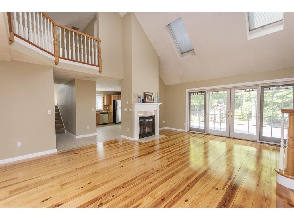16 Candlestick Lane Sandown, NH 03873 - Photo 3 of 34