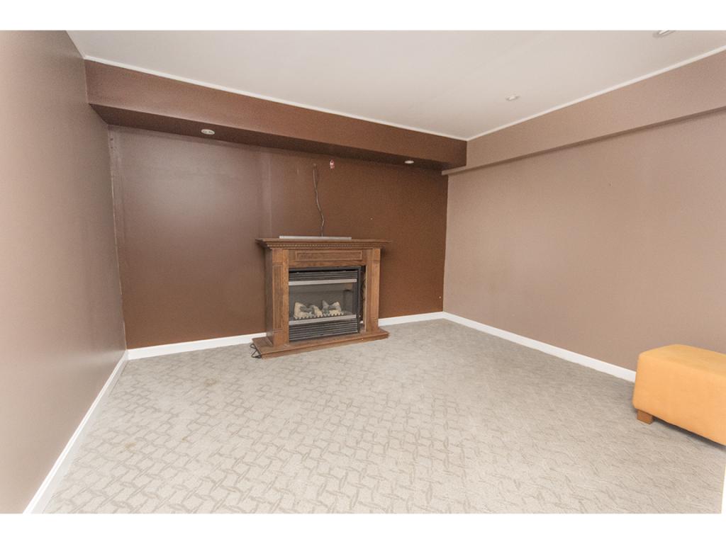 16 Candlestick Lane Sandown, NH 03873 - Photo 23 of 34