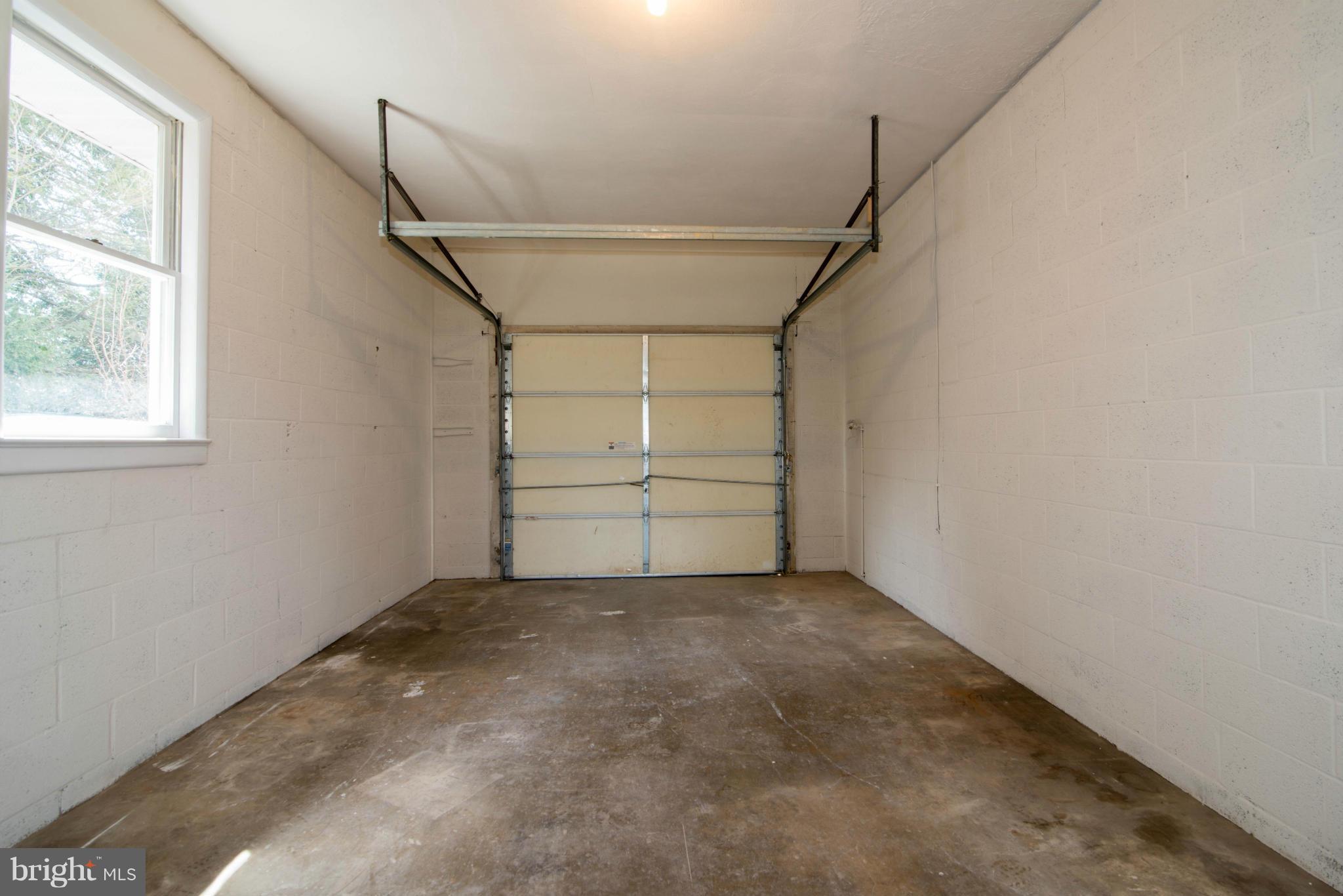 9586 Frederick Road Ellicott City, MD 21042 - Photo 27 of 30 Garage