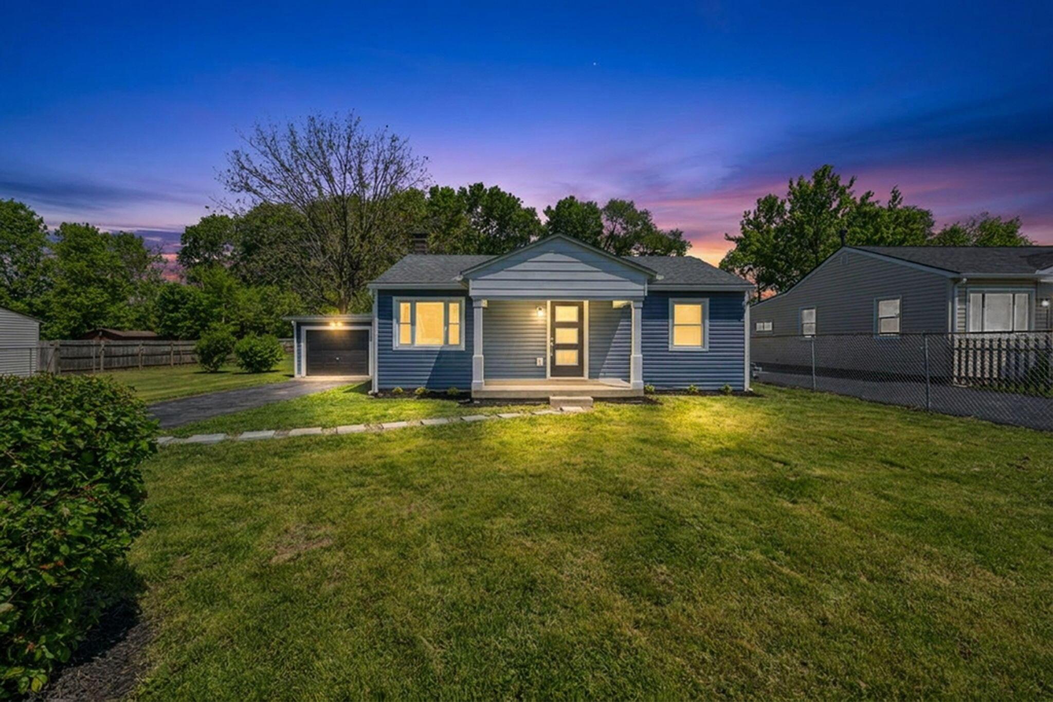 486 Basswood Road Columbus, OH 43207 - Photo 2 of 31 1-web-or-mls-Basswood Rd_29 Twilight
