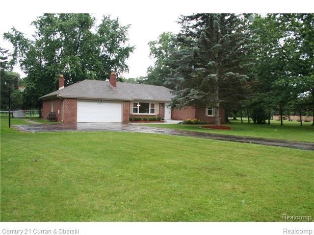 46515 Maben Road Canton, MI 48187 - Photo 5 of 56 WELCOME HOME