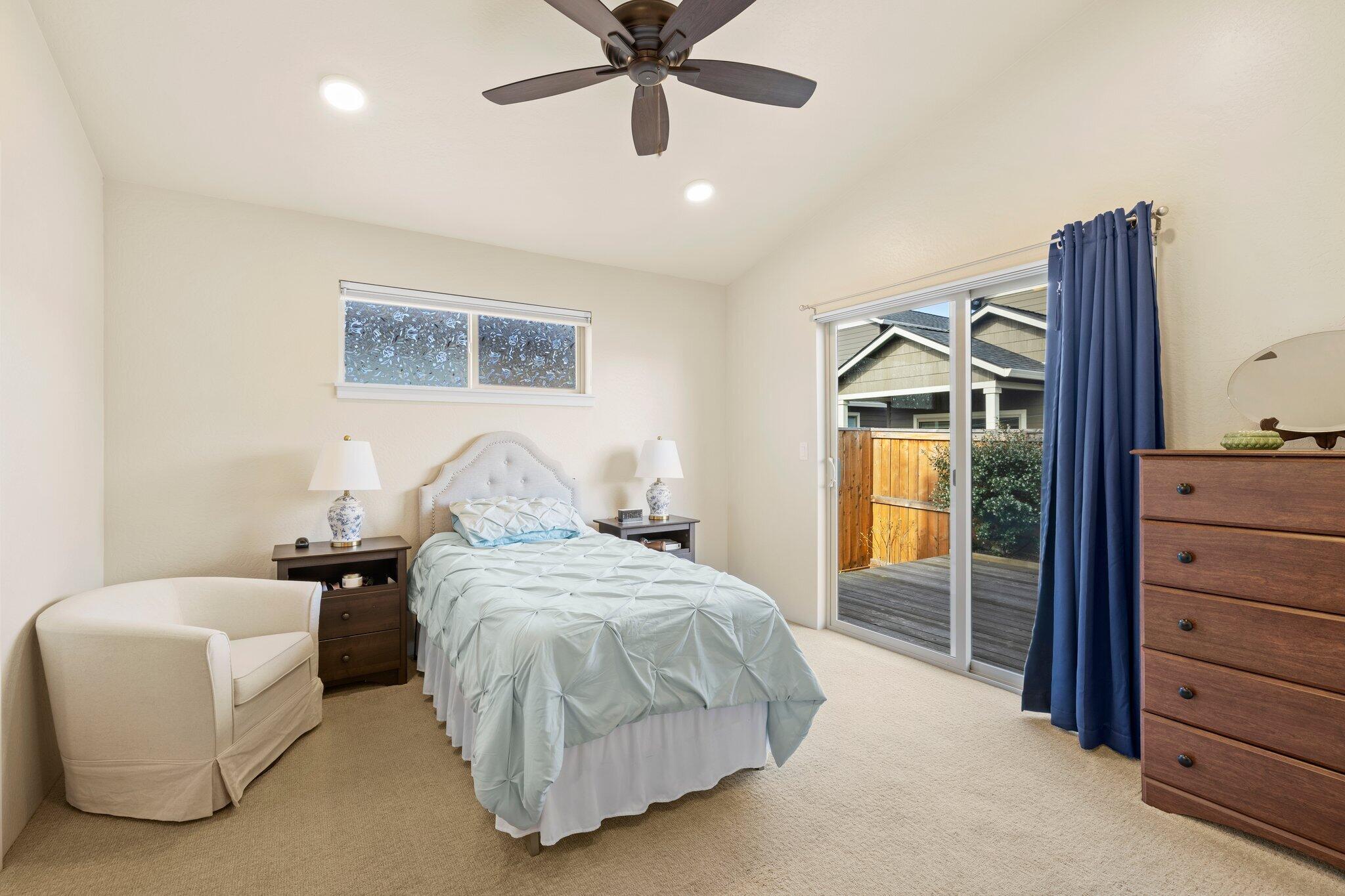 72 William Way Talent, OR 97540 - Photo 16 of 21 17-web-or-mls-_D9A8923