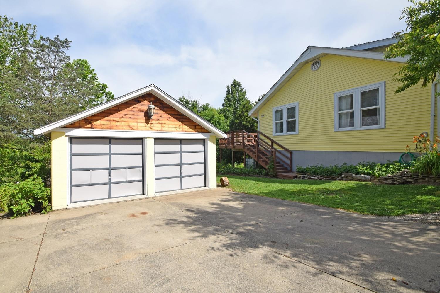 7817 Daleview Road Cincinnati, OH 45247 - Photo 36 of 40