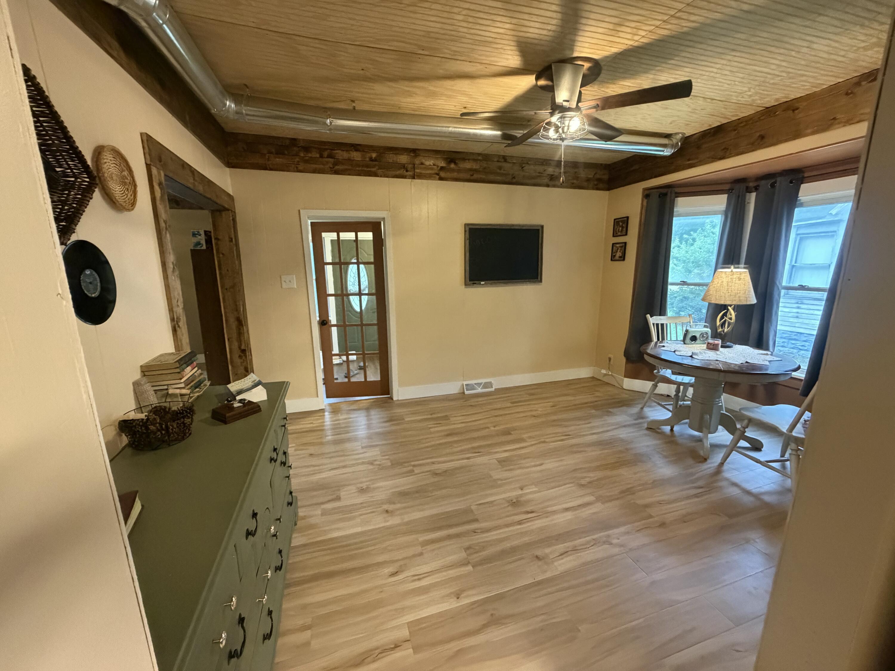 116 George Street North Judson, IN 46366 - Photo 4 of 21 3000x2250