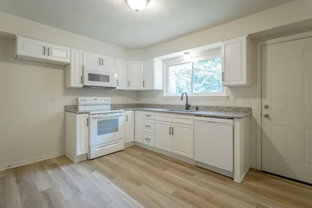 $299,977 | 3646 Thrushwood Drive, Chattanooga, TN 37415