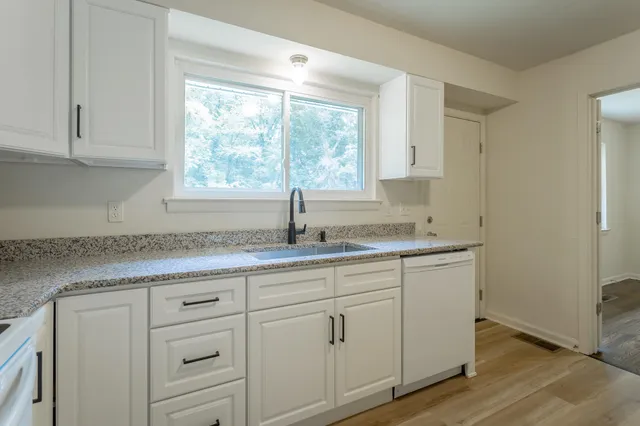 $299,977 | 3646 Thrushwood Drive, Chattanooga, TN 37415