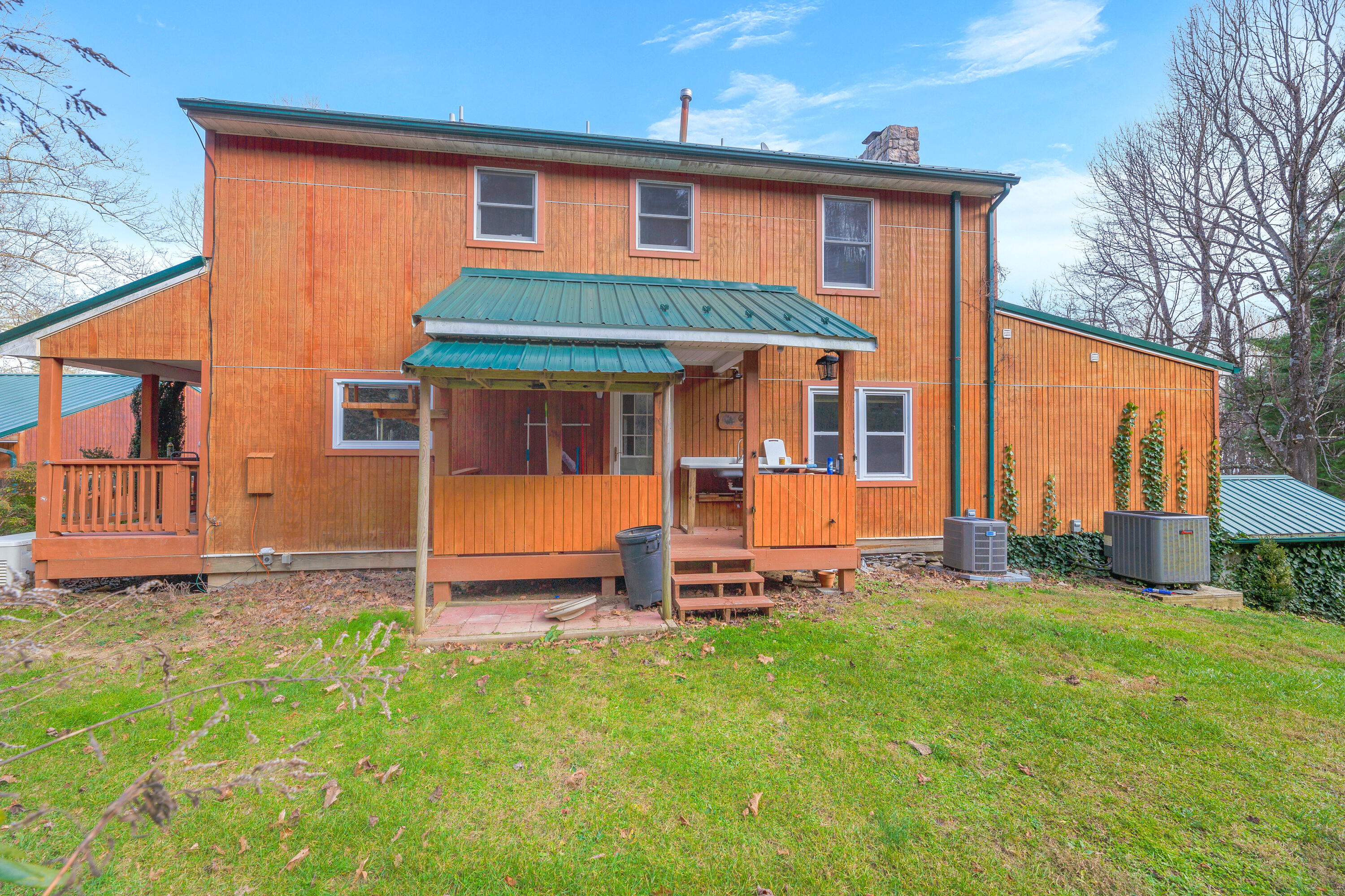 10609 Lancaster Road Bent Mountain, VA 24059 - Photo 12 of 36 Home view