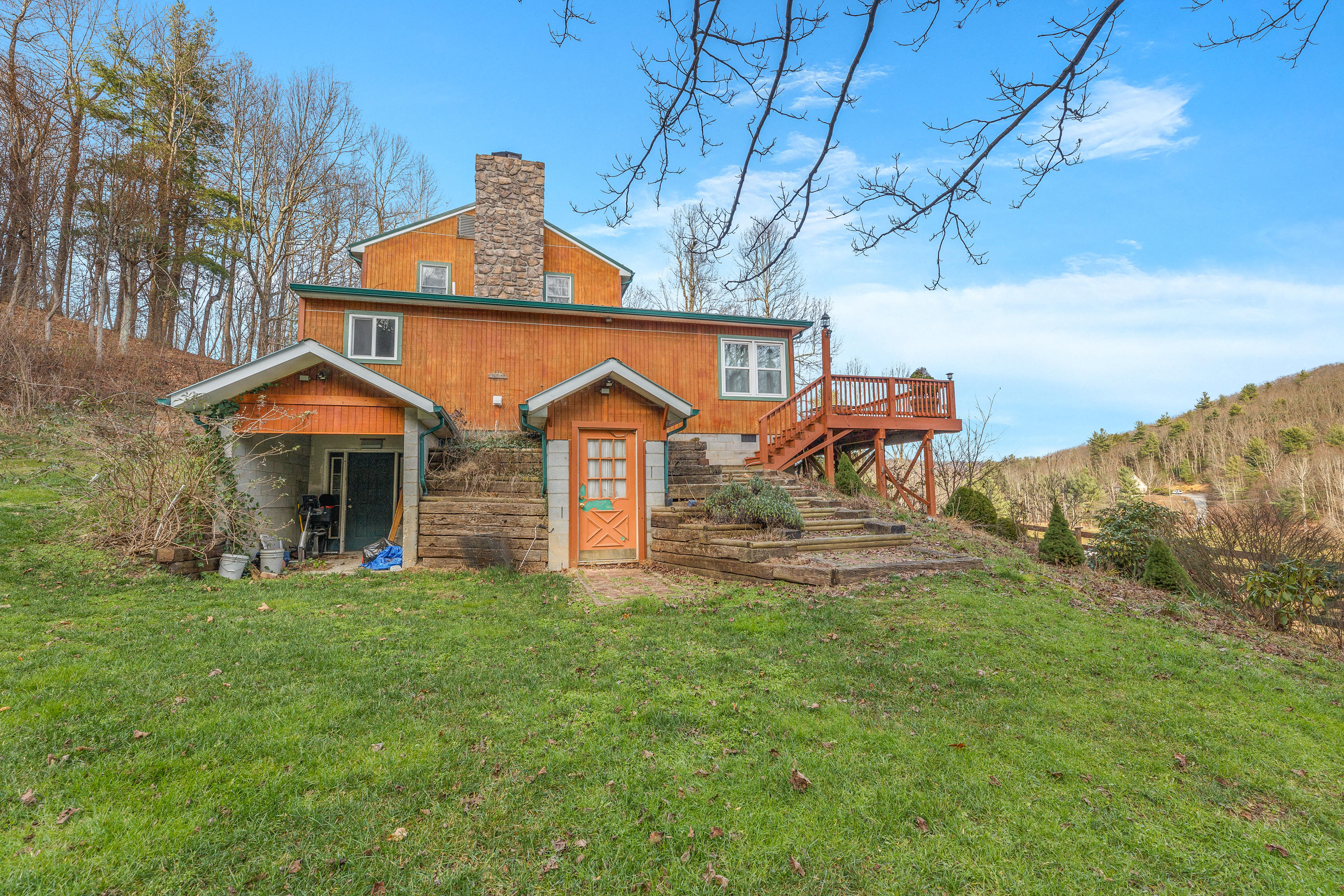 10609 Lancaster Road Bent Mountain, VA 24059 - Photo 13 of 36 Home view