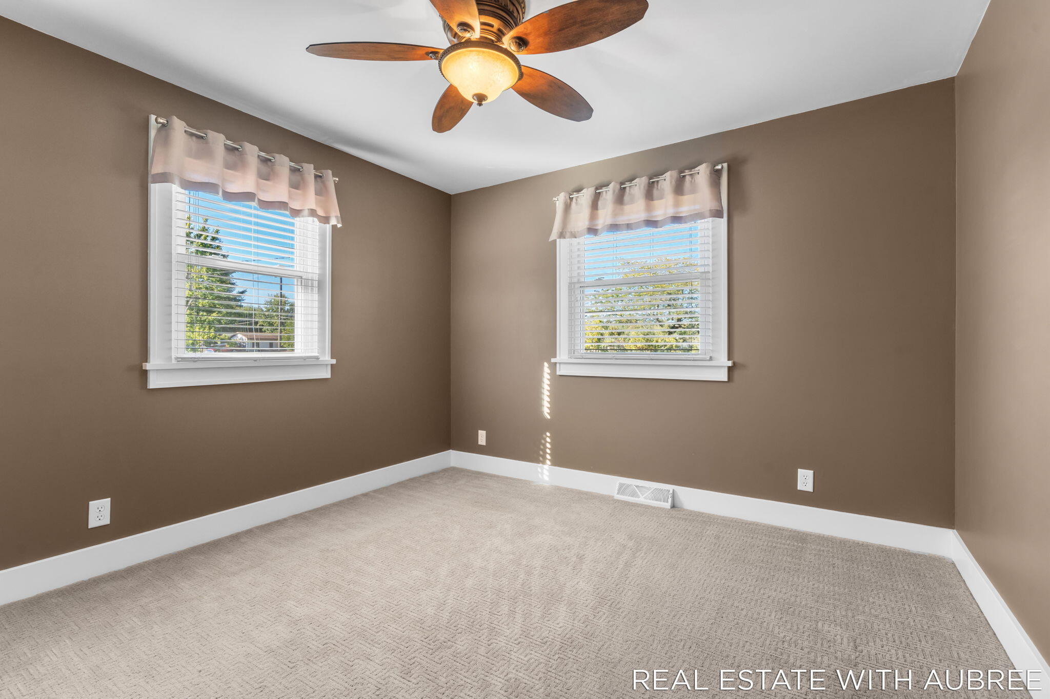 14710 Riley Street Holland, MI 49424 - Photo 18 of 40 18-web-or-mls-A7403873