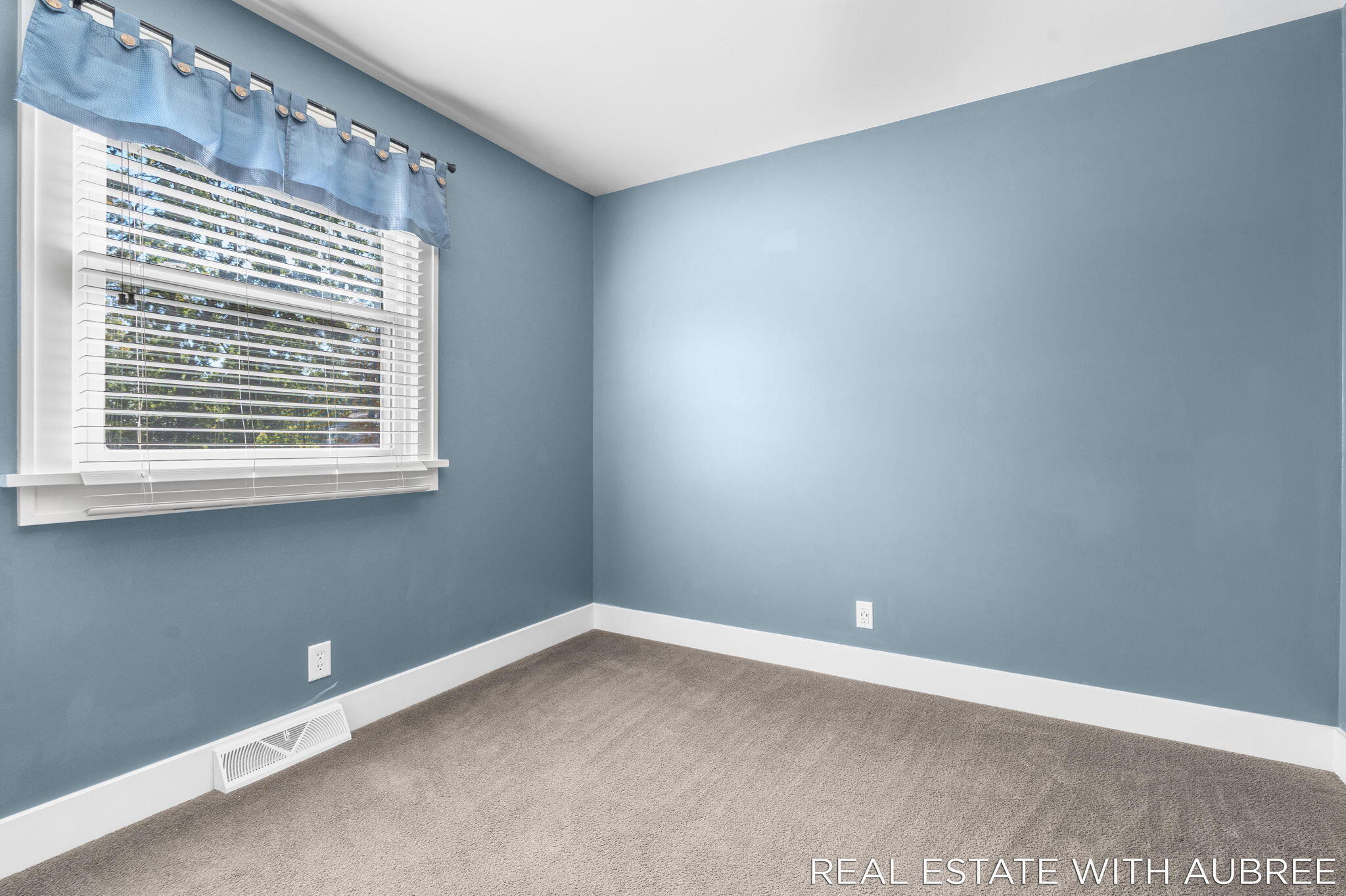 14710 Riley Street Holland, MI 49424 - Photo 21 of 40 21-web-or-mls-A7403867