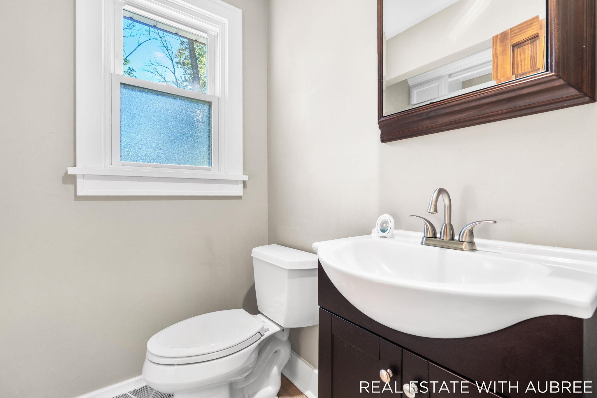 14710 Riley Street Holland, MI 49424 - Photo 22 of 40 22-web-or-mls-A7403855