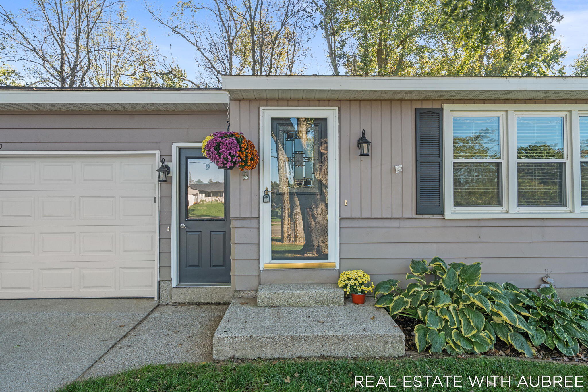 14710 Riley Street Holland, MI 49424 - Photo 5 of 40 5-web-or-mls-A7403915