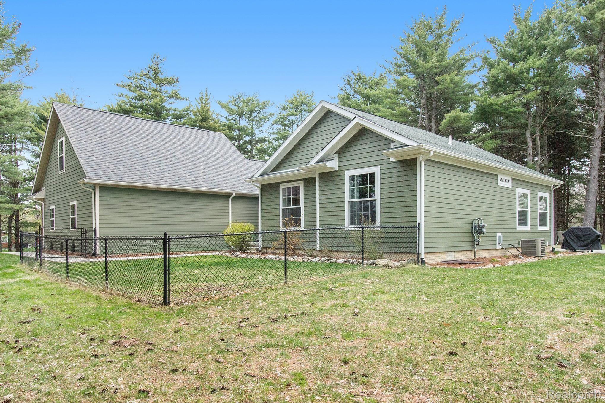 6255 Bergin Road Howell, MI 48843 - Photo 39 of 46 IMG_7918.jpg