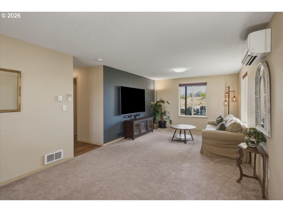 35050 Riverside Drive Albany, OR 97321 - Photo 18 of 48