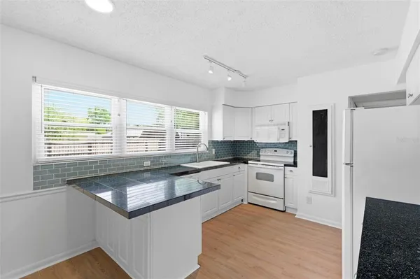 $2,300 | 1600 Sherwood Street, Clearwater, FL 33755