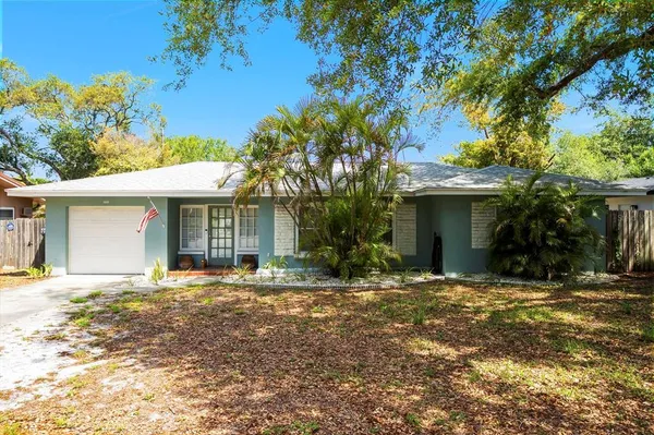 $2,300 | 1600 Sherwood Street, Clearwater, FL 33755