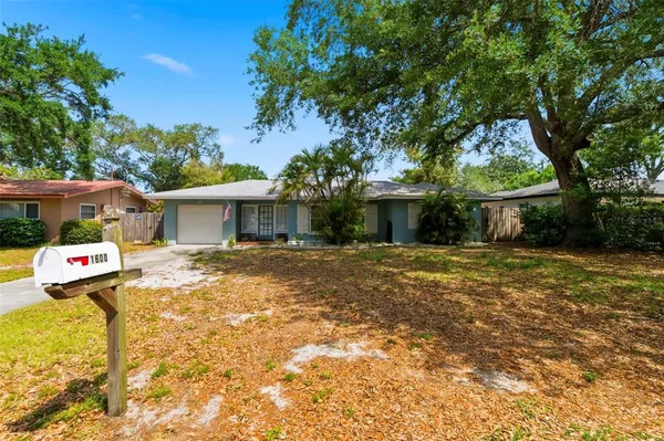 $2,300 | 1600 Sherwood Street, Clearwater, FL 33755