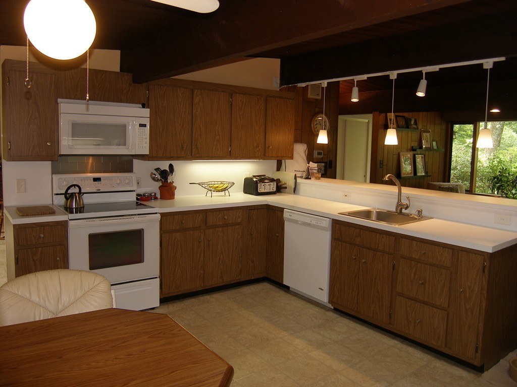 531 Edmands Road Framingham, MA 01701 - Photo 7 of 22