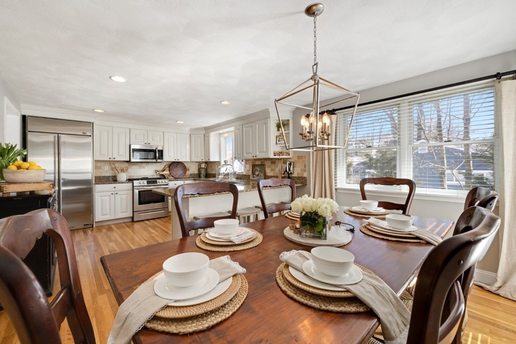11 Island Road Lynnfield, MA 01940 - Photo 9 of 40 Gallery Image 9