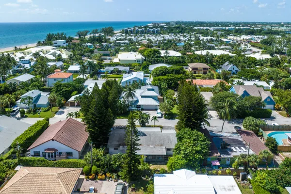 an aerial view of multiple house
