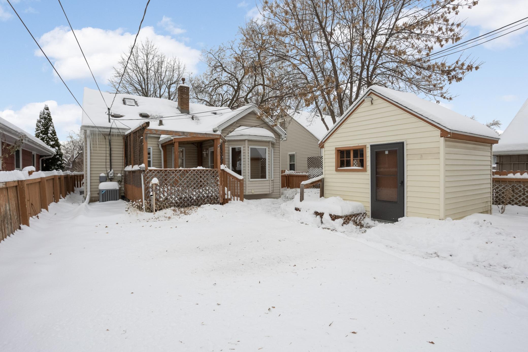 3744 Perry Avenue North Robbinsdale, MN 55422 - Photo 29 of 54