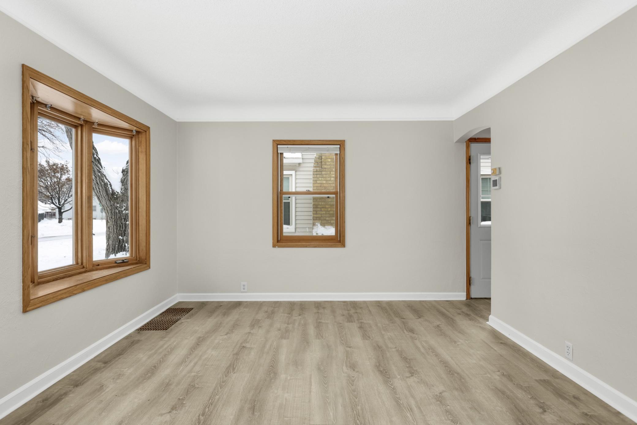 3744 Perry Avenue North Robbinsdale, MN 55422 - Photo 5 of 54