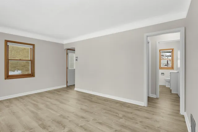 $2,650 | 3744 Perry Avenue North, Robbinsdale, MN 55422