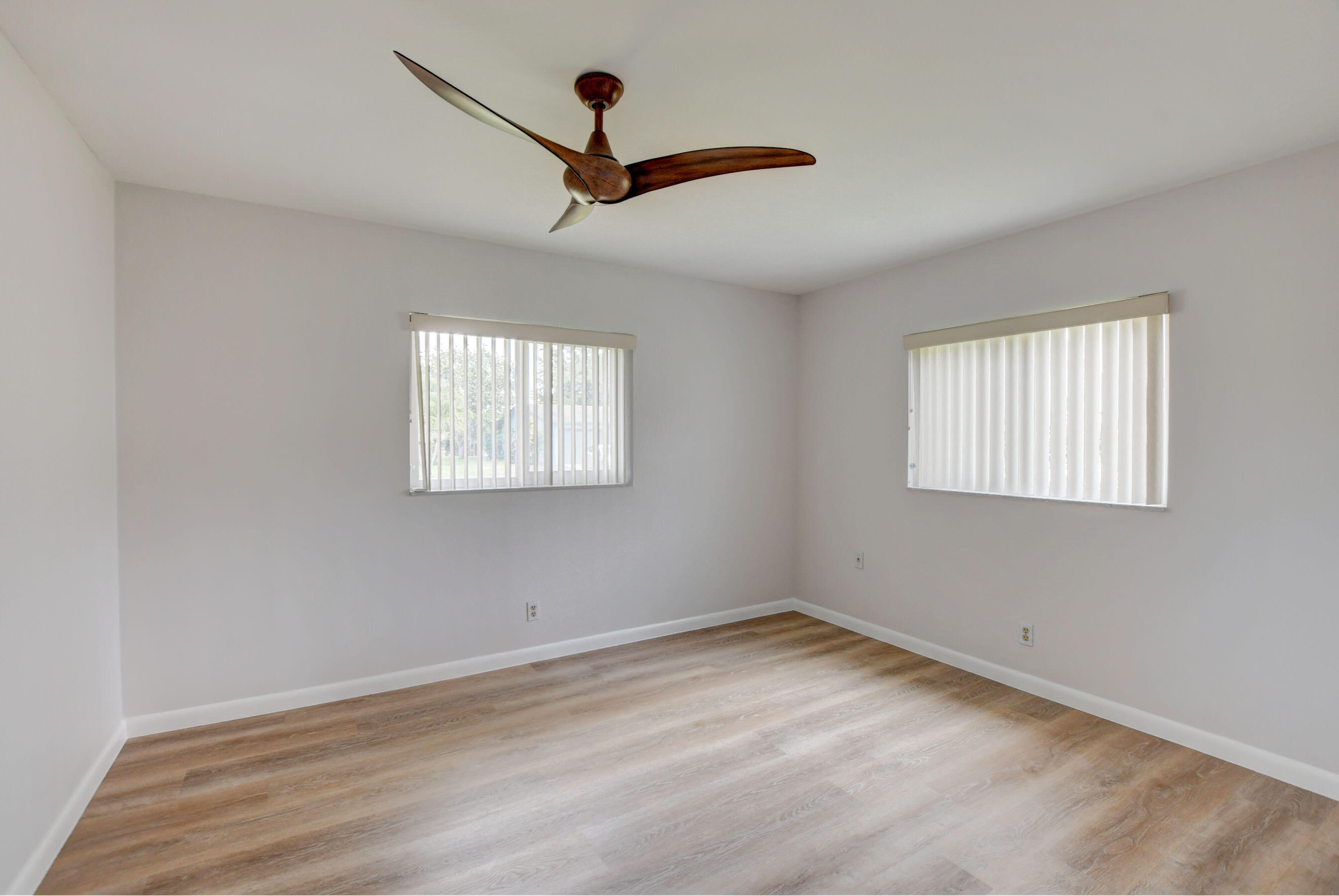 6347 Country Wood Way Delray Beach, FL 33484 - Photo 17 of 27 GUEST BEDROOM NEW FLOORING